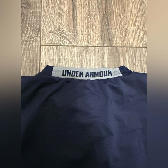 Boys Under Armour YSM Fitted Heat Gear Sleeveless Athletic Top Navy UPF… - Picture 5 of 5